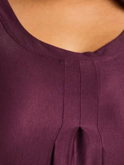 Robe évasée encolure ronde dégagée