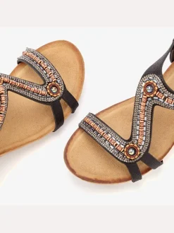 Sandales avec détails brillants tendance
