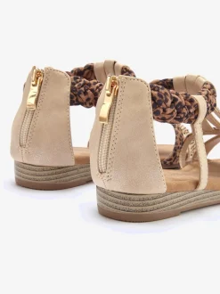 Sandales avec superbes éléments décoratifs au style ethnique