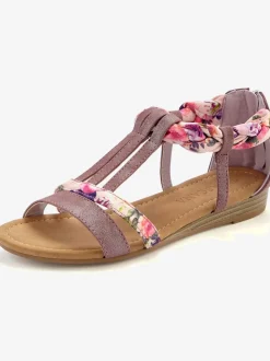 Sandales avec superbes éléments décoratifs au style ethnique
