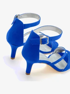 Sandales style féminin élégant, inspiré du talon kitten heel