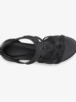 Sandales tendance avec découpes