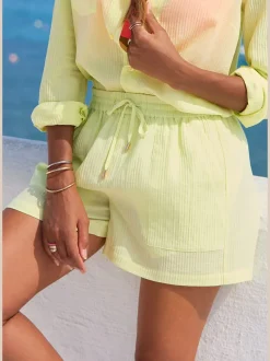 Short de plage avec ceinture élastique et poches latérales