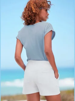 Short en matière sweat avec ceinture coulissante et poches pratiques