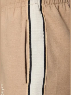 Short en matière sweat avec ceinture élastique et poches pratiques