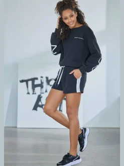 Short molletonné confortable avec poches latérales pratiques