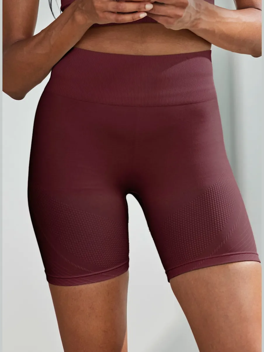 Short sans coutures moulant avec structure côtelée douce