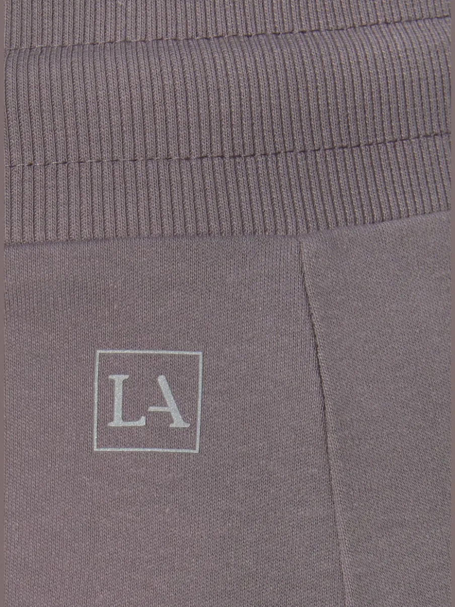 Shorts confortables avec rubans réglables et petites fentes