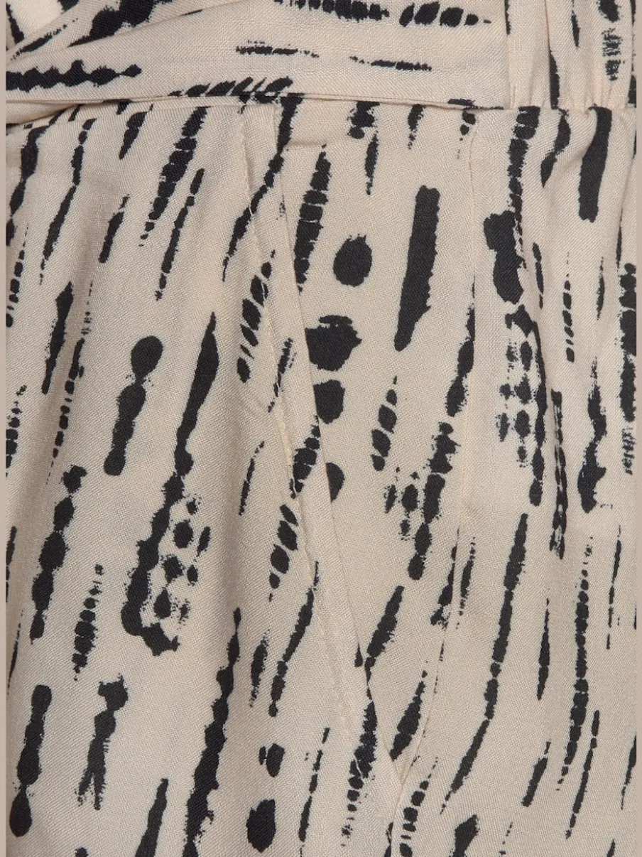 Shorts décontractés à poches fendues en tissu léger