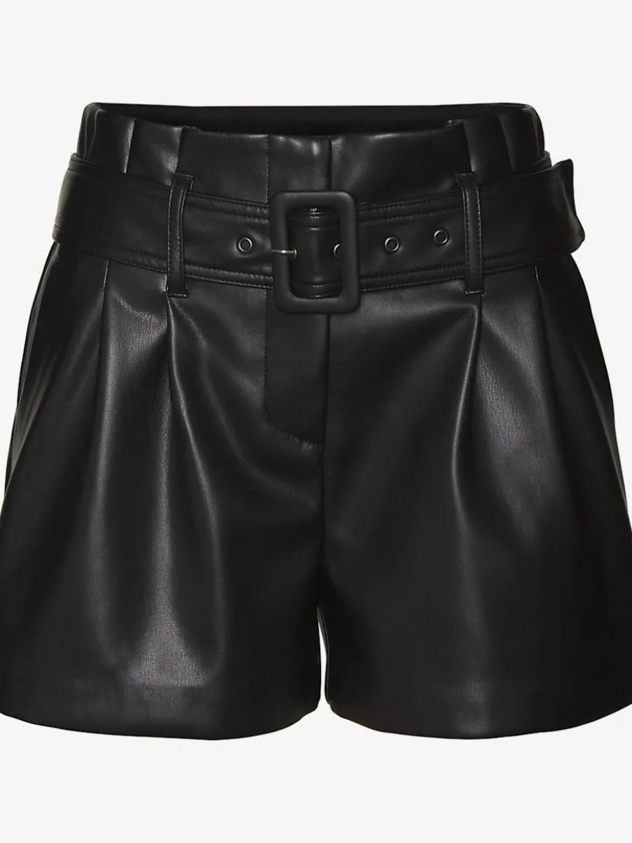 Shorts en synthétique lisse avec ceinture à plis et poches