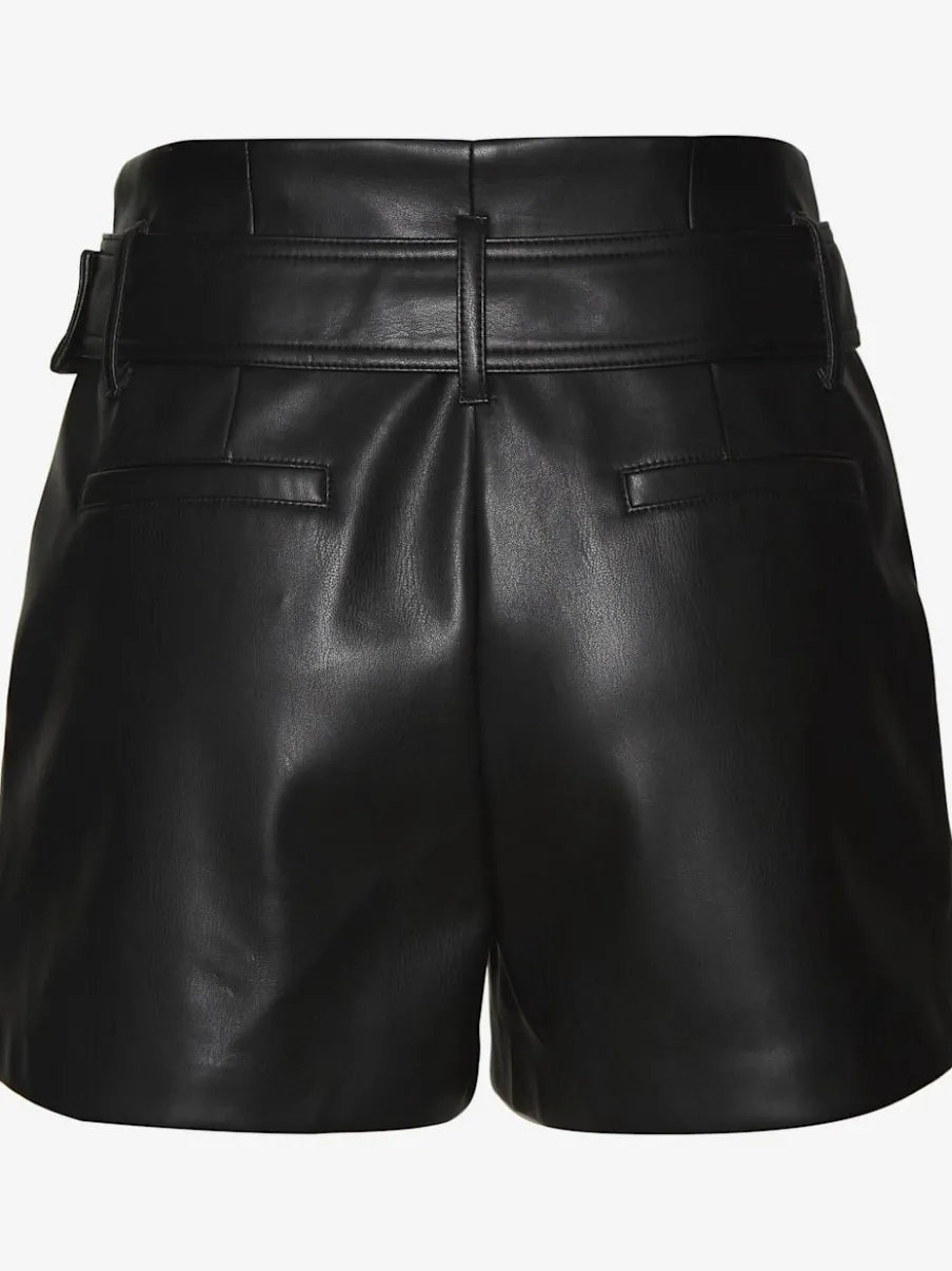 Shorts en synthétique lisse avec ceinture à plis et poches