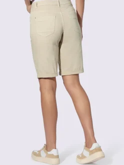 Shorts 5 poches avec revers fixe et finition soignée