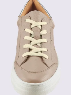 Sneakers de fabrication portugaise