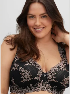 Soutien-gorge à armatures