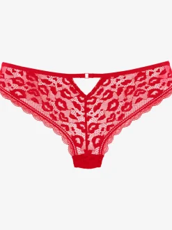 String féminin avec découpes séduisantes