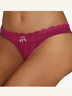 String féminin à la coupe élégante