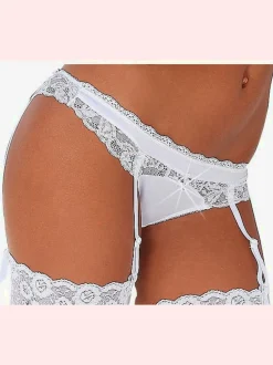 String sexy avec jarretelles amovibles