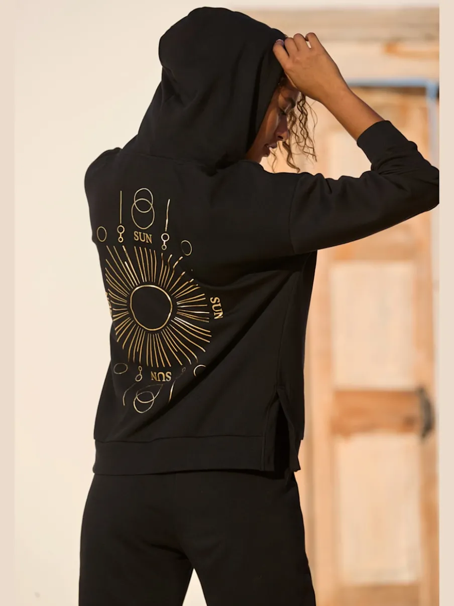 Sweatshirt à capuche avec cordon réglable et imprimés graphiques