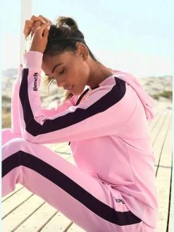 Sweatshirt à capuche avec manches longues et poche kangourou