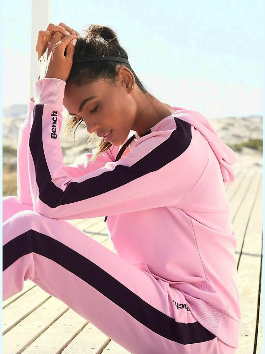 Sweatshirt à capuche avec manches longues et poche kangourou