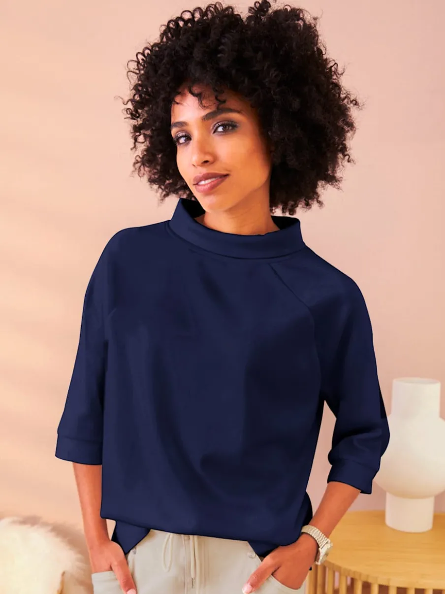 Sweatshirts en modal doux avec col montant et manches.