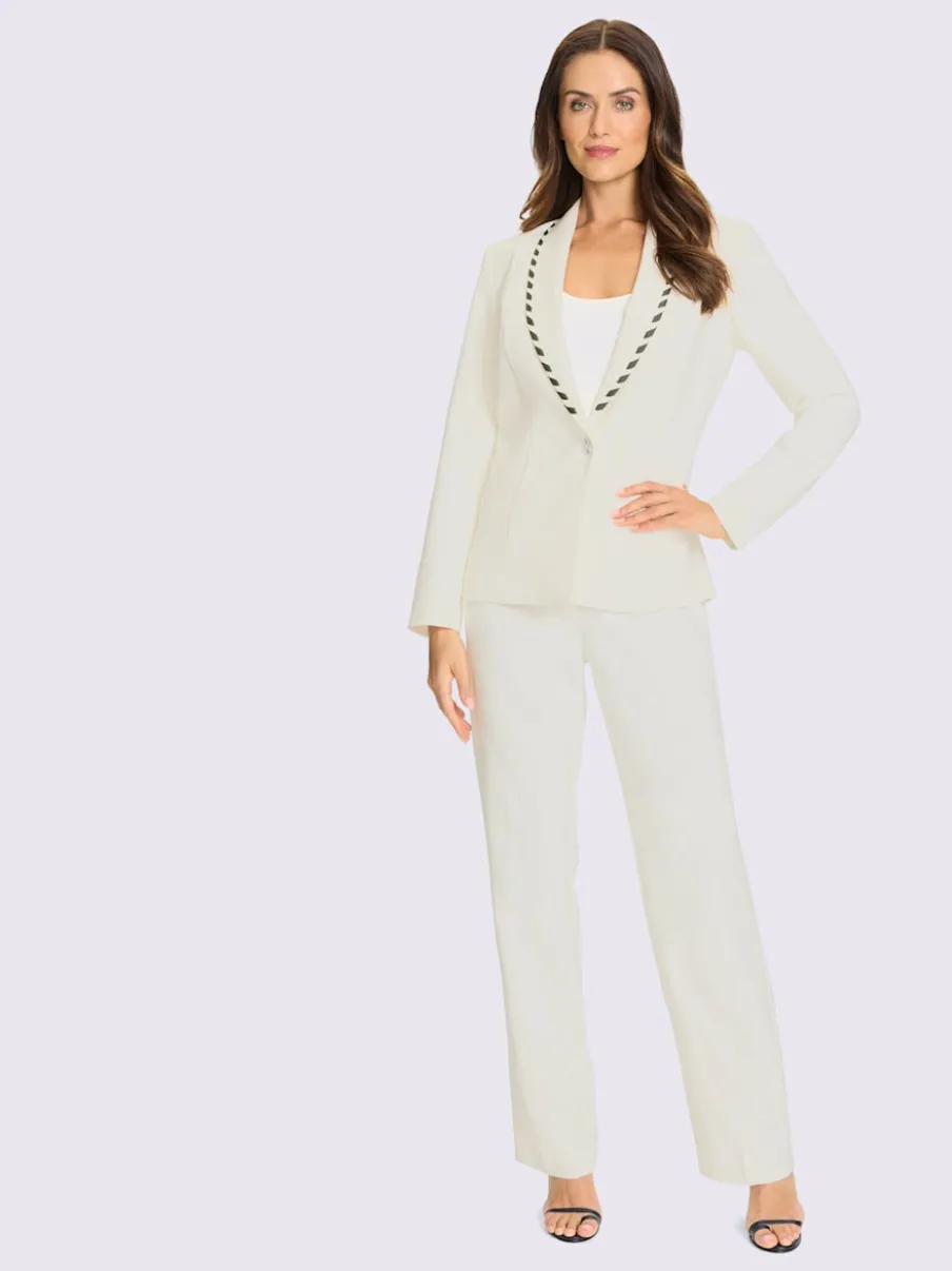 Tailleur pantalon avec blazer à col revers et poches