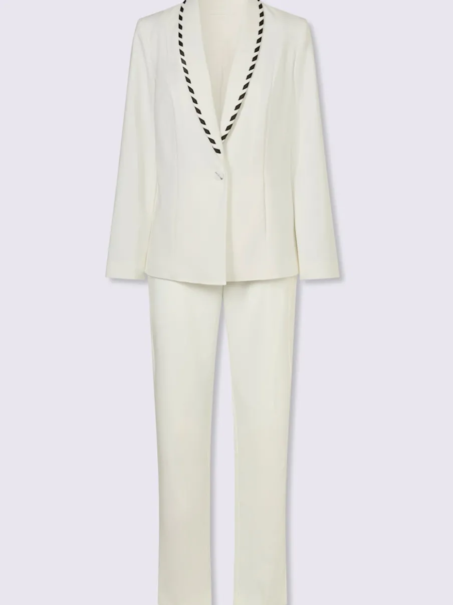 Tailleur pantalon avec blazer à col revers et poches