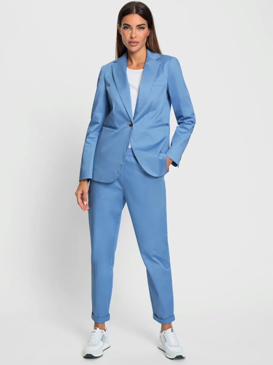 Tailleur pantalon chic avec blazer à col revers