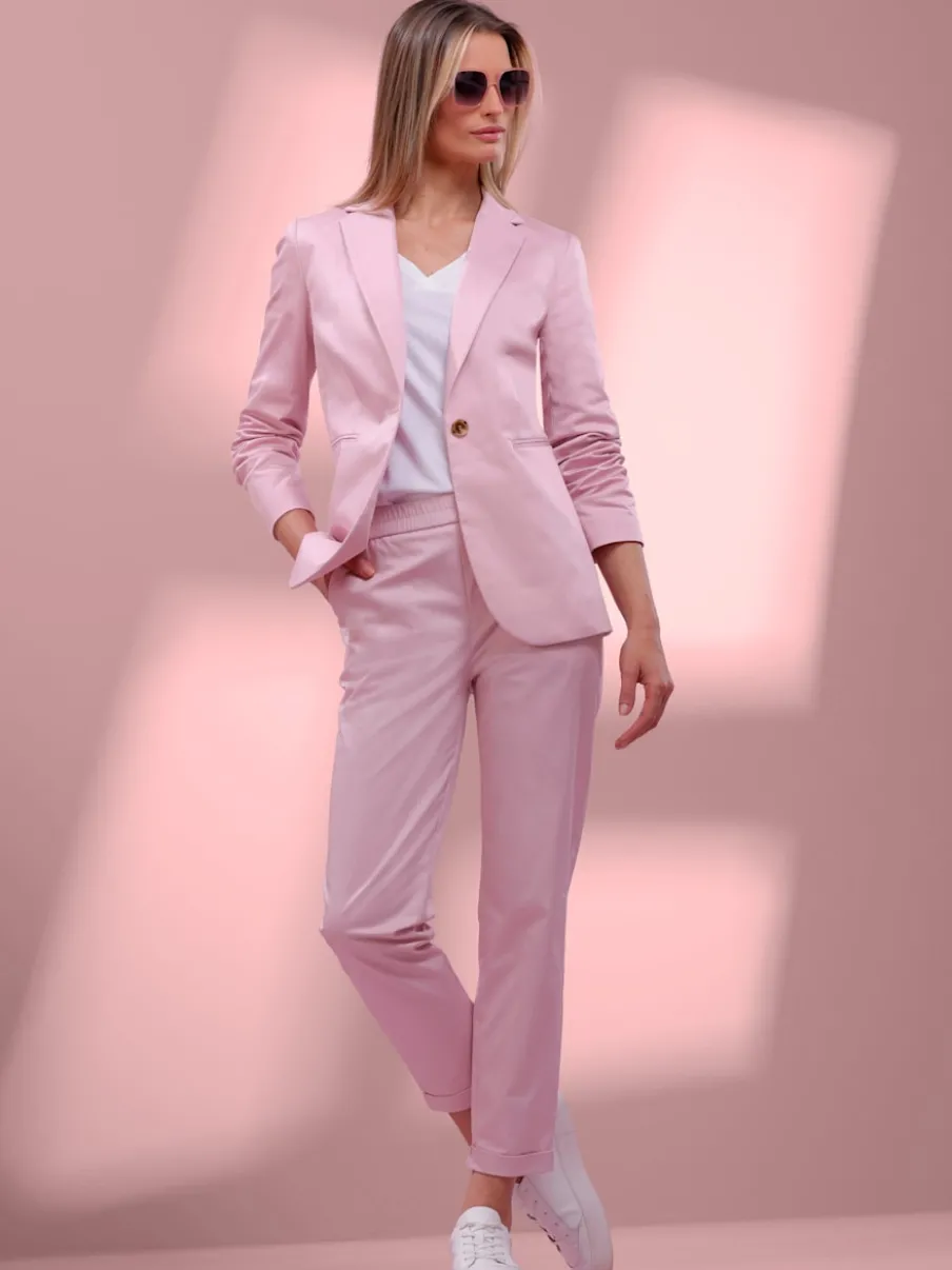 Tailleur pantalon chic avec blazer à col revers