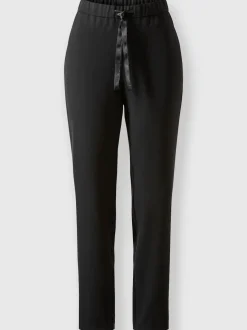 Tailleur pantalon jogging avec blazer et détails satinés