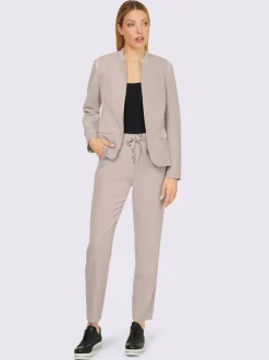 Tailleur pantalon jogging avec blazer et détails satinés