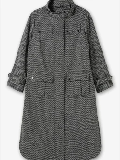 Trench-coat
