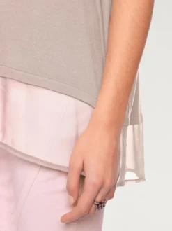 T-shirt ample fluide avec large ourlet en mousseline