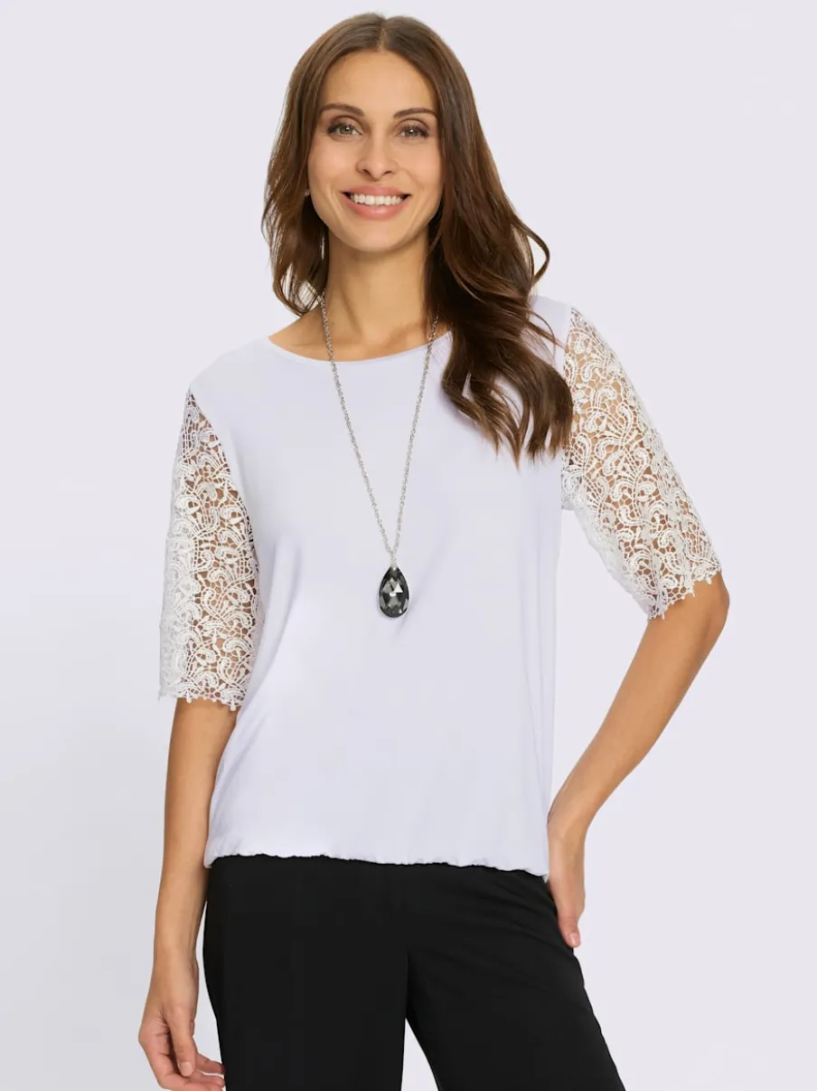 T-shirt avec manches en dentelle et finition décontractée