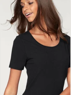 T-shirt basique à col rond et manches courtes en coton