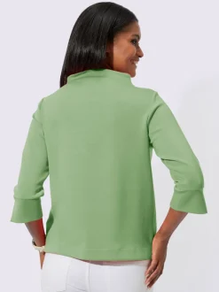 T-shirt à col montant avec manches trois quarts fendues
