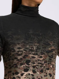 T-shirt à col roulé en viscose avec motif animal et inscription brillante