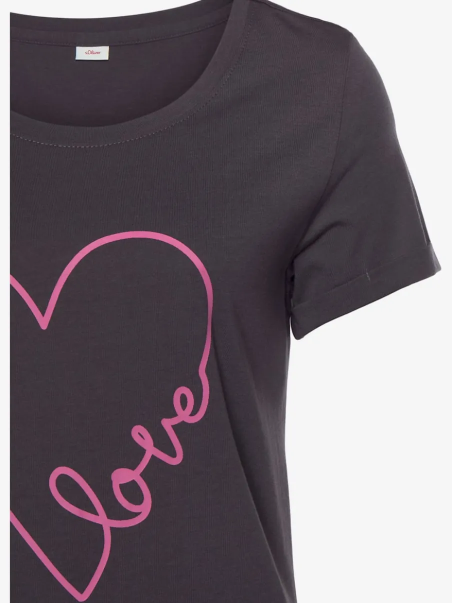 T-shirt de nuit confortable avec manches courtes et motif cœur