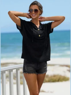 T-shirt de plage en matière gaufrée avec capuche et patte de boutonnage
