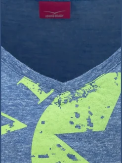 T-shirt de plage en V avec imprimé graphique sur le devant