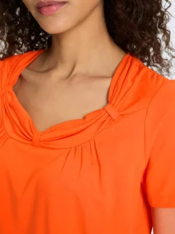 T-shirt à encolure raffinée avec fronces et manches courtes