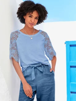 T-shirt à encolure ronde avec manches en dentelle transparente