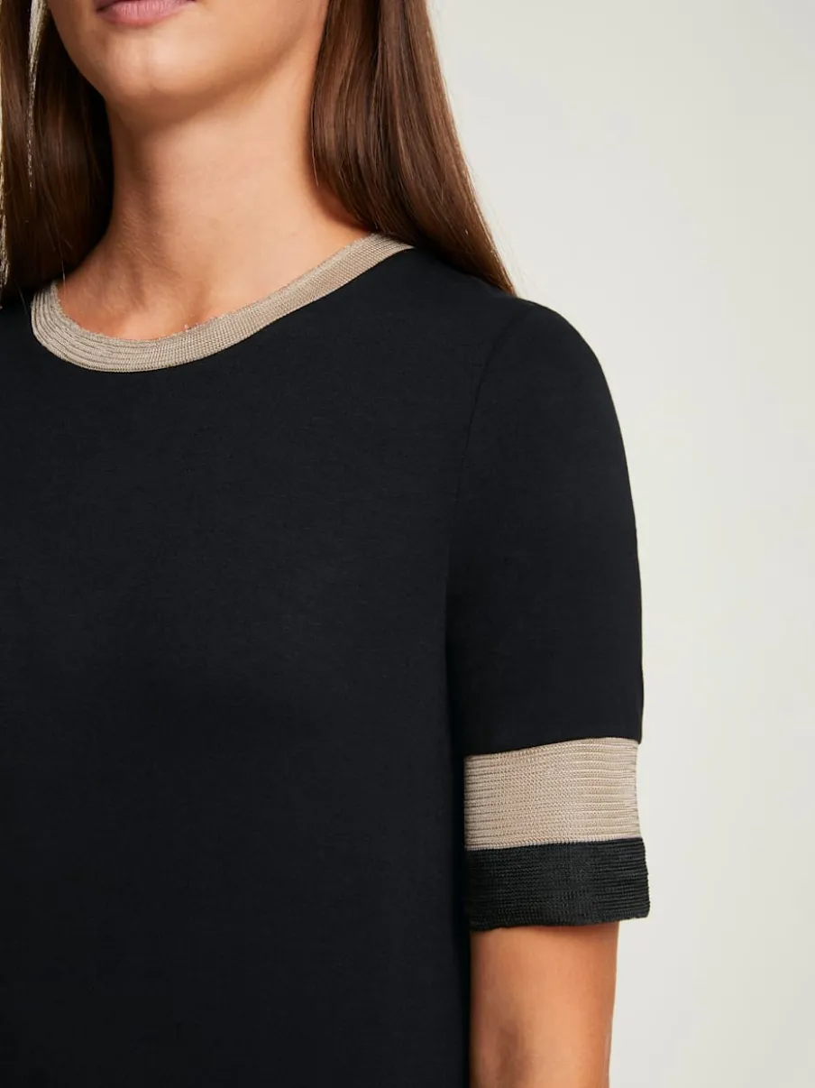 T-shirt à encolure ronde avec rayures contrastées brillantes