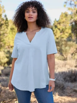 T-shirt encolure ronde avec v ouvert