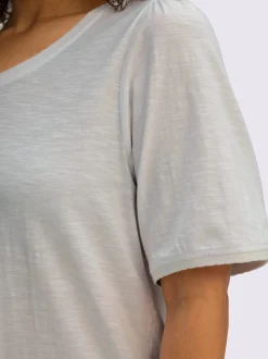 T-shirt à encolure ronde bord ondulé tendance