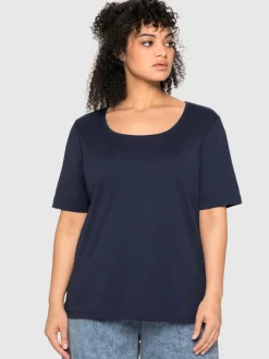 T-shirt encolure ronde dégagée