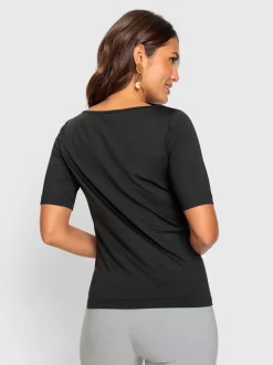 T-shirt encolure U manches courtes matière douce respirante