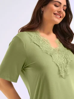 T-shirt en dentelle col v devant et au dos