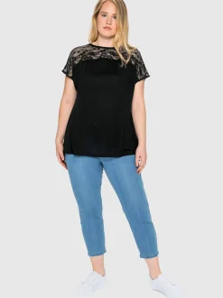 T-shirt en dentelle empiècement dentelle tendance