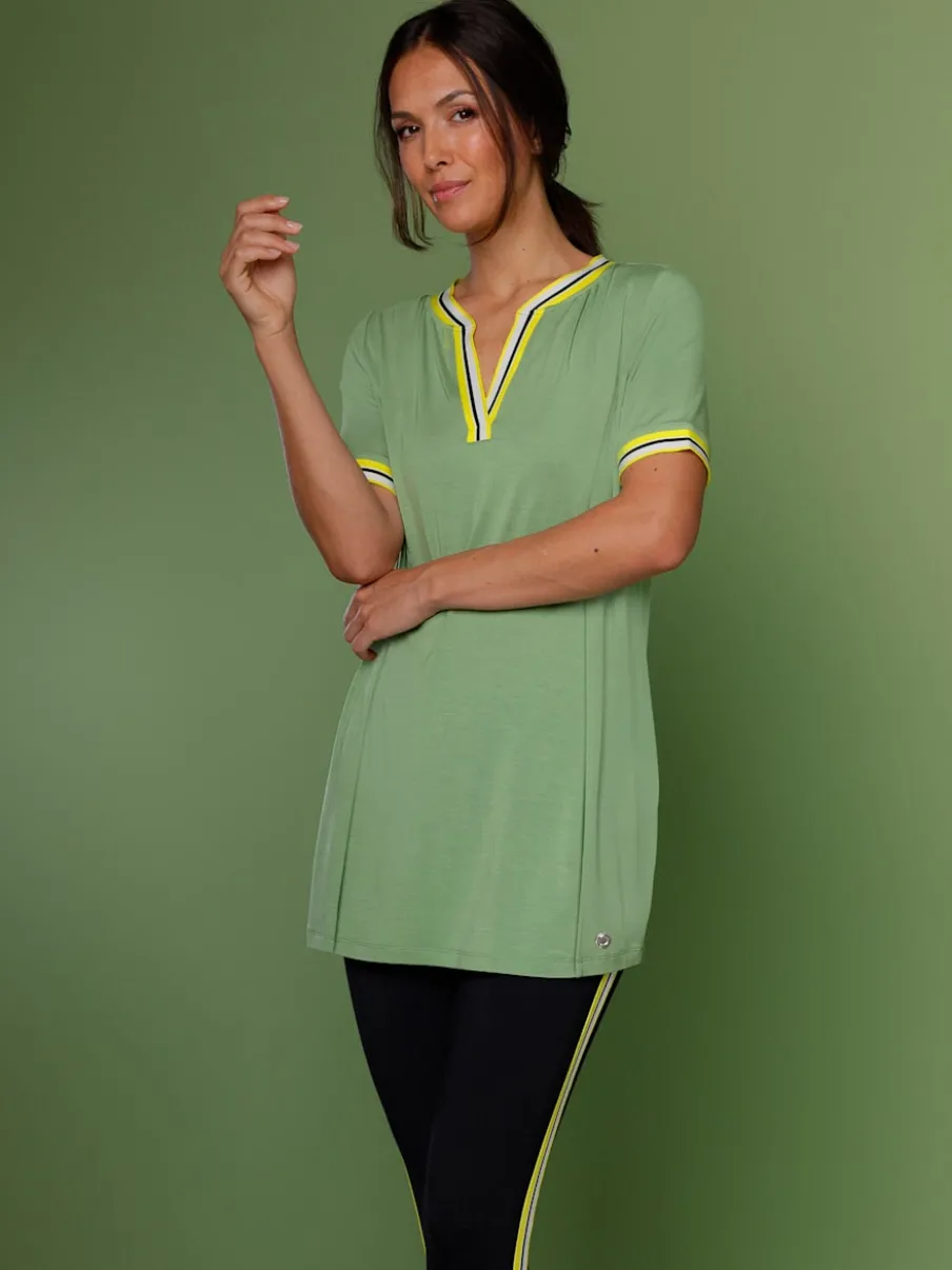T-shirt en modal avec col original et rayures raffinées